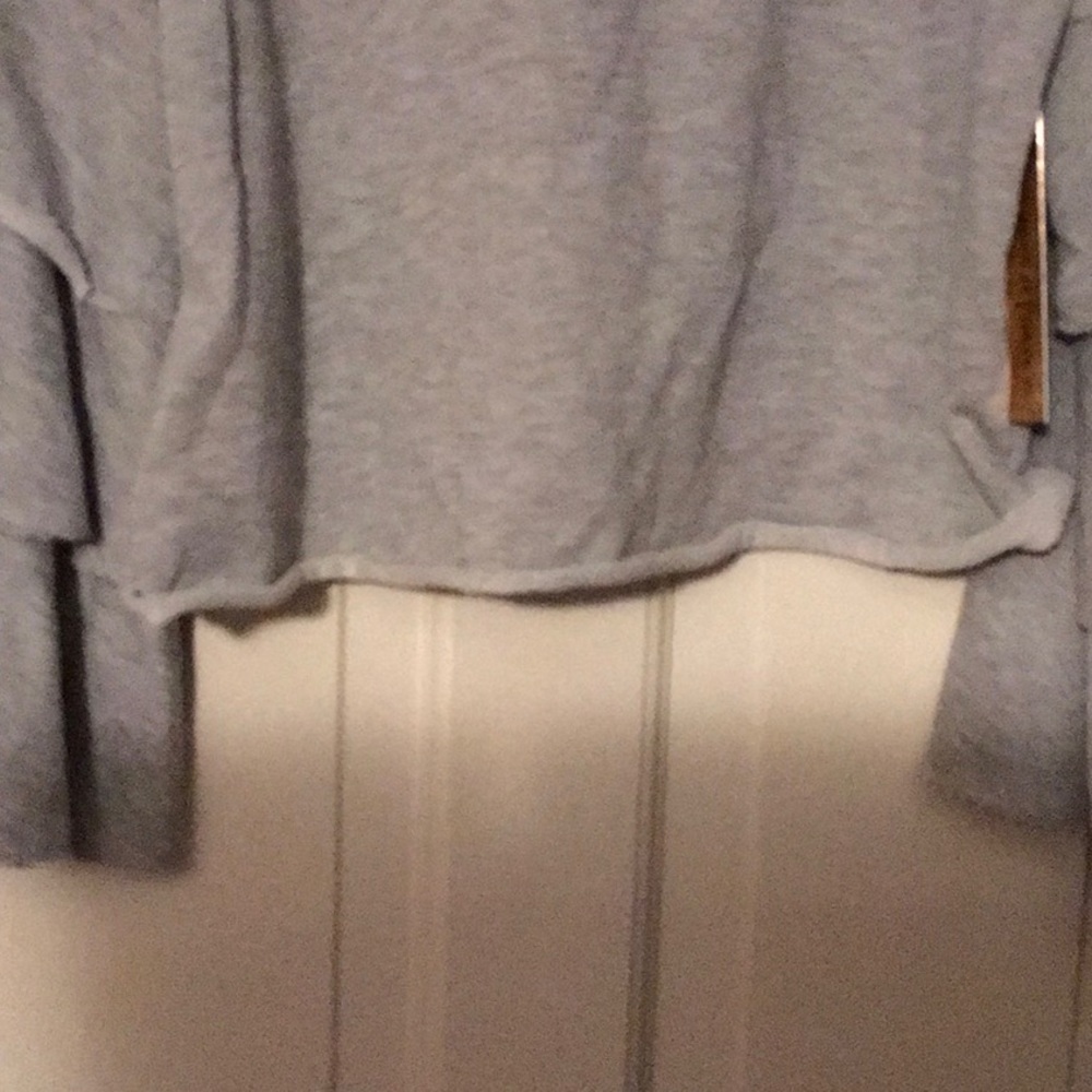 Top - Picture 4 of 4